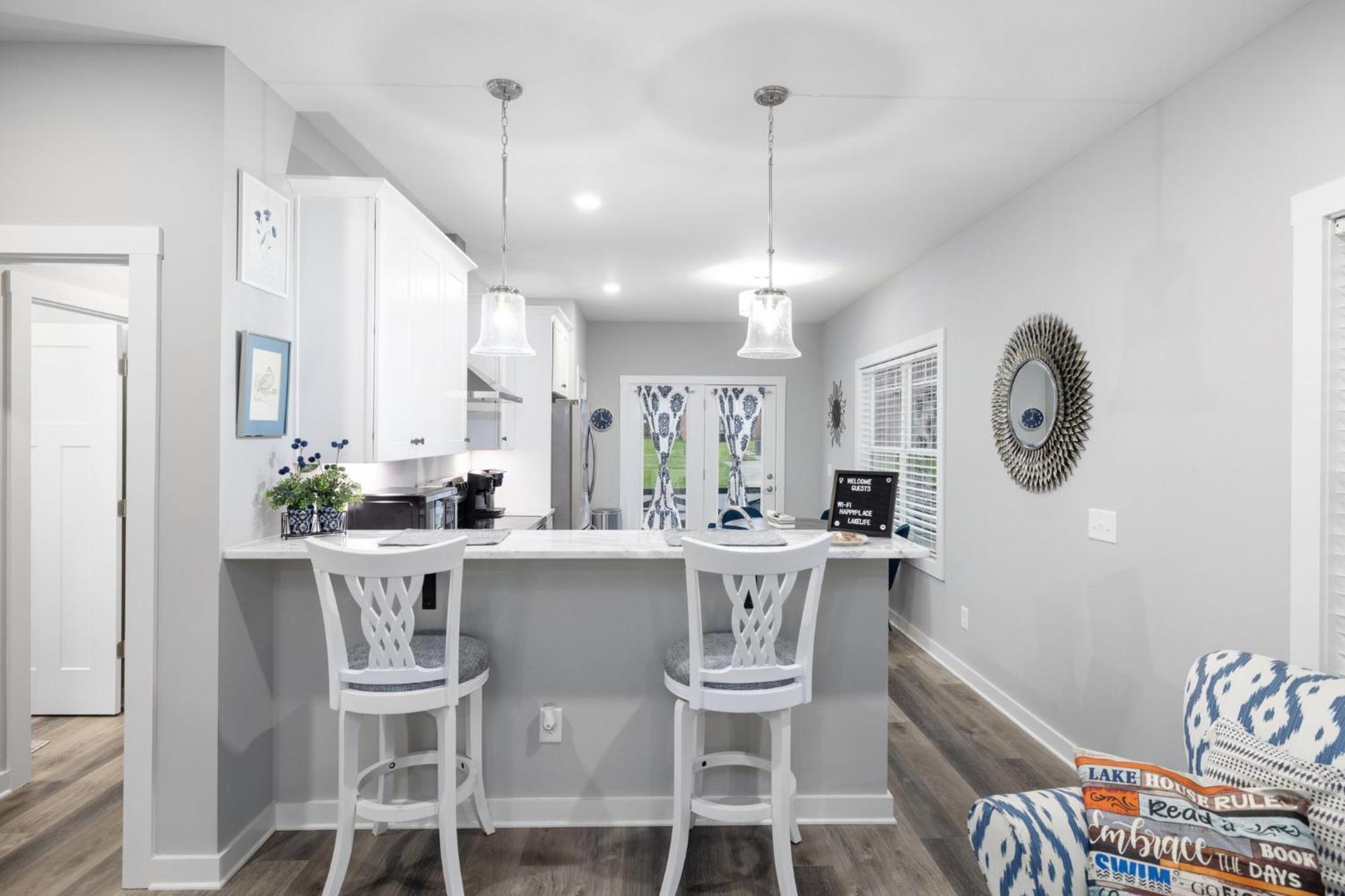 Cozy Lake Cottage W/ Kayaks, Sups, Pool & Firepit Winchester エクステリア 写真