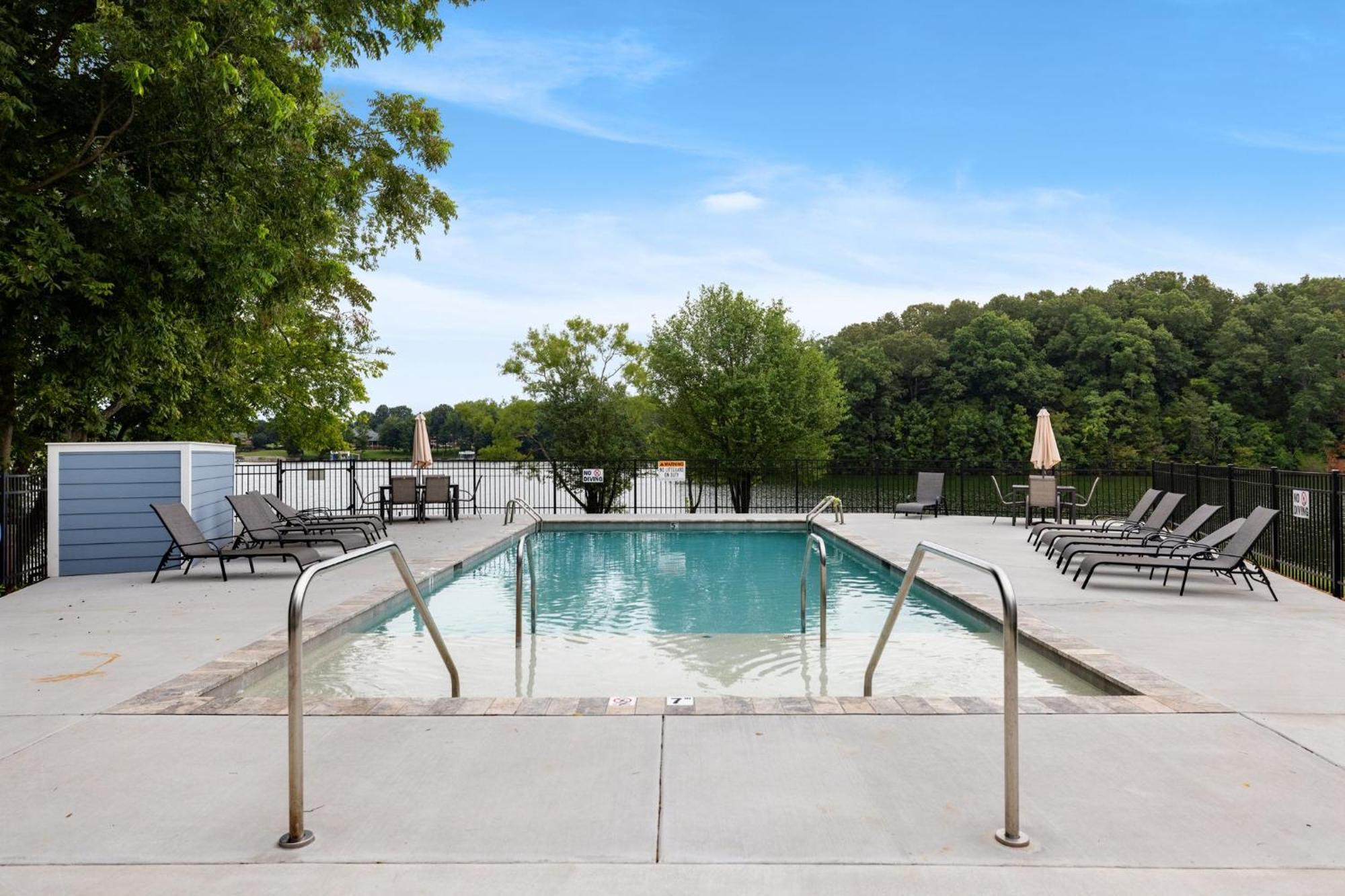 Cozy Lake Cottage W/ Kayaks, Sups, Pool & Firepit Winchester エクステリア 写真