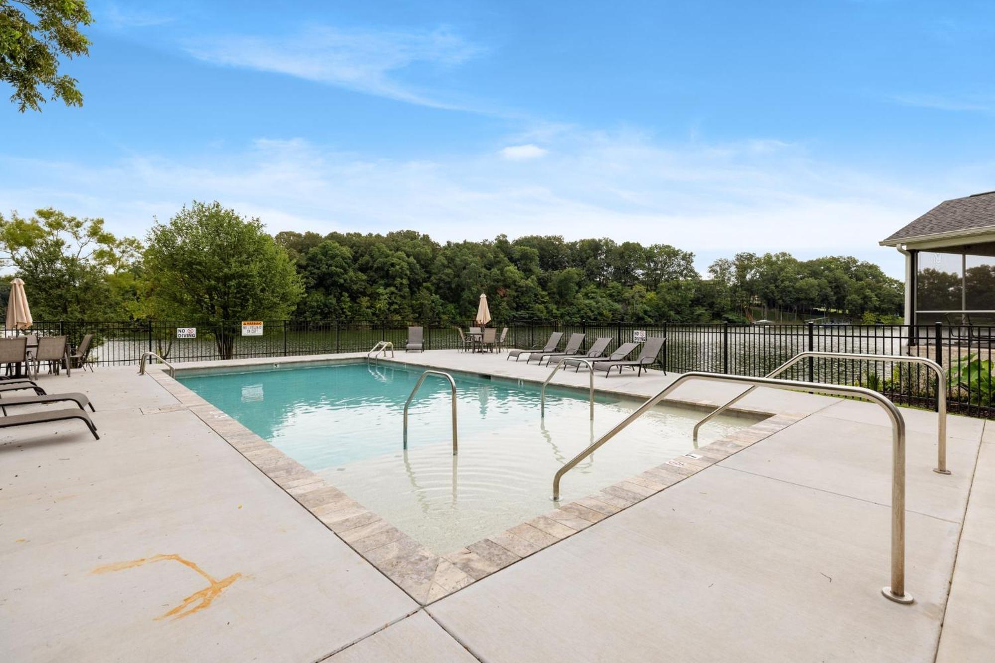 Cozy Lake Cottage W/ Kayaks, Sups, Pool & Firepit Winchester エクステリア 写真